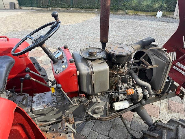 Shibaura sd2200-0 compacte 4x4 dieseltractor - 3-puntshef – pto - afbeelding 11 van  12