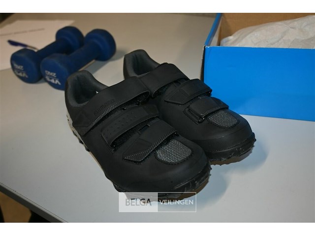 Shimano me2 fietsschoenen - afbeelding 1 van  6
