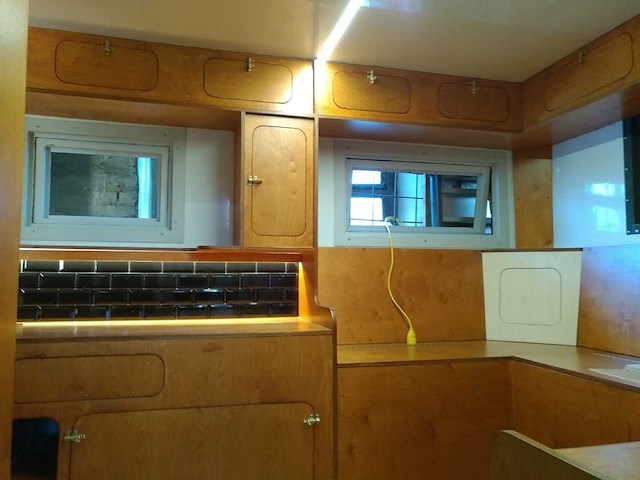 Shipping cell - afbeelding 13 van  18