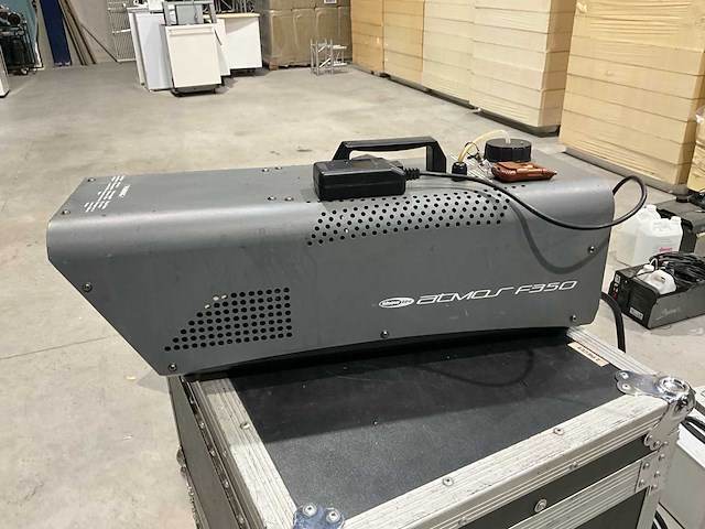 Show tec atmoz f350 mistgenerator - afbeelding 2 van  6