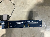 Show tec titanium 1500w dmx strobe met strobe controller-4 strobes - afbeelding 6 van  6