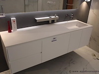Showroom badkamermeubel vv enkele spoelbak afm 192x54cm - afbeelding 1 van  4