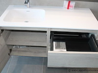 Showroom badkamermeubel vv enkele spoelbak plus spiegelkast afm 120x50 / 120x16cm - afbeelding 3 van  4