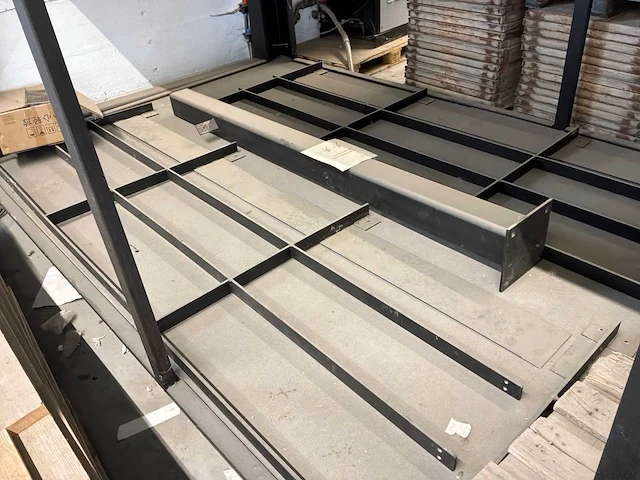 Showroom containers (2x) - afbeelding 8 van  9