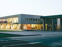 Showroom d'hondt geel