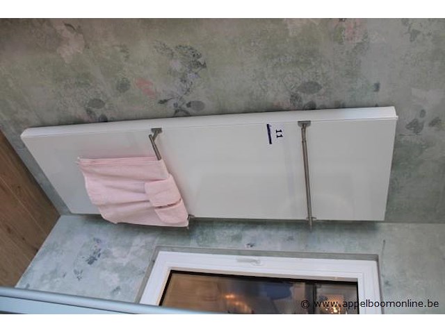 Showroom handdoekdroger - afbeelding 1 van  1