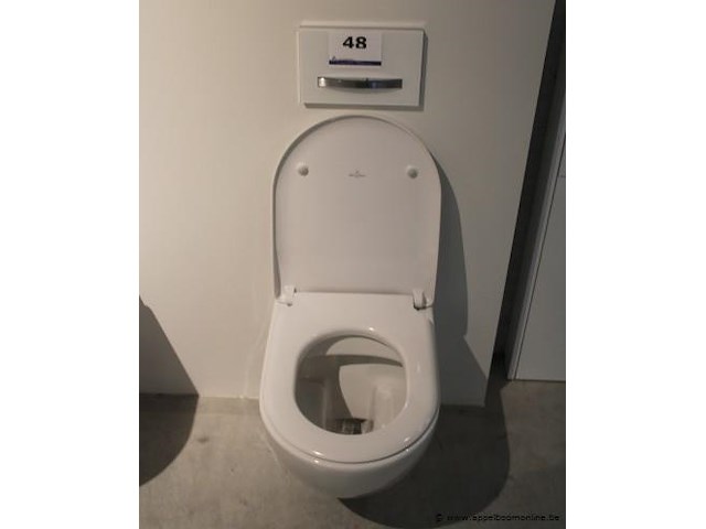 Showroom hangtoilet villeroy & boch - afbeelding 1 van  1