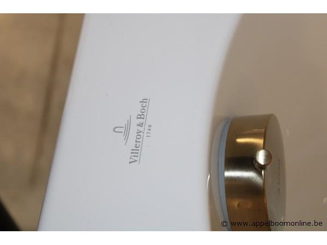 Showroom inbouwbad villeroy & boch afm 169x75cm - afbeelding 3 van  3