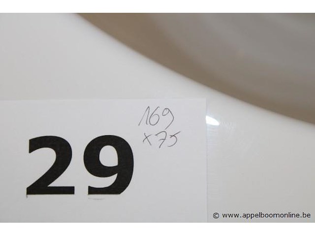 Showroom inbouwbad villeroy & boch afm 169x75cm - afbeelding 4 van  4