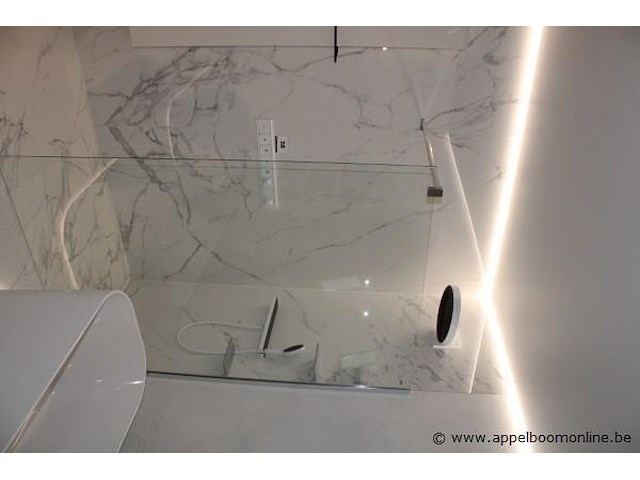 Showroom inloopdouche vv doucheglas afm 140x200cm - afbeelding 1 van  5