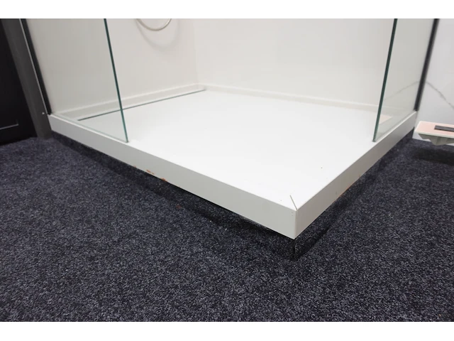 Showroom inloopdouche - afbeelding 6 van  6