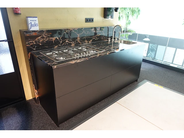 Showroom keuken - afbeelding 18 van  22