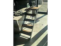 Showroom trap - afbeelding 1 van  1