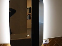 Showroom wandspiegel vv verlichting afm 100x50cm - afbeelding 1 van  1