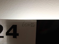 Showroom wandspiegel vv verlichting afm 60x120cm - afbeelding 2 van  2