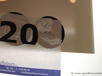 Showroom wandspiegel vv verlichting afm 65x60cm - afbeelding 2 van  2