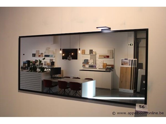 Showroom wandspiegel vv verlichting afm160x70cm - afbeelding 1 van  2