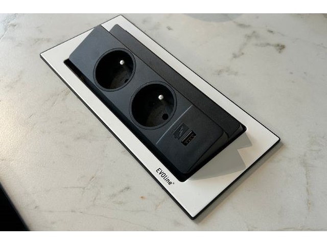 Showroomkeuken met eiland en toestellen - afbeelding 14 van  41