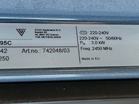 Showroomkeuken met eiland en toestellen - afbeelding 28 van  41