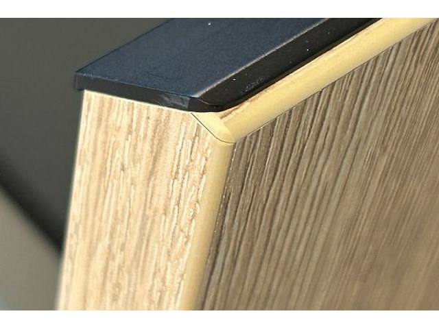 Showroomkeuken met eiland en toestellen - afbeelding 8 van  41