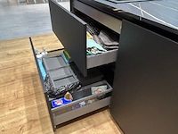 Showroomkeuken met eiland en toestellen - afbeelding 11 van  43