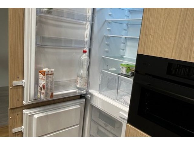 Showroomkeuken met eiland en toestellen - afbeelding 25 van  43