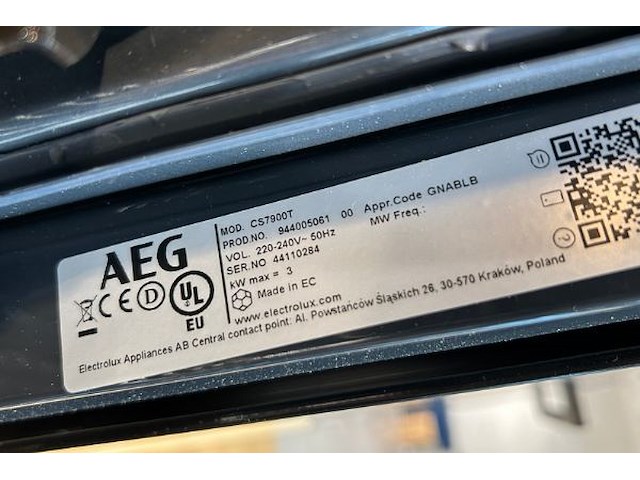 Showroomkeuken met eiland en toestellen - afbeelding 30 van  43