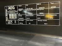 Showroomkeuken met eiland en toestellen - afbeelding 34 van  43