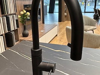 Showroomkeuken met eiland en toestellen - afbeelding 42 van  43