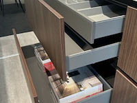 Showroomkeuken met eiland en toestellen - afbeelding 15 van  28