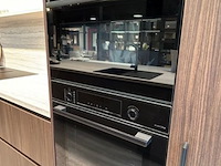 Showroomkeuken met eiland en toestellen - afbeelding 23 van  28