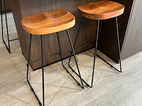 Showroomkeuken met eiland en toestellen - afbeelding 8 van  28