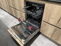 Showroomkeuken met eiland en toestellen - afbeelding 17 van  27