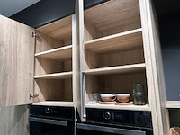 Showroomkeuken met eiland en toestellen - afbeelding 26 van  27