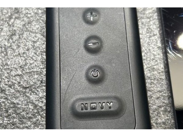 Showroomkeuken met eiland en toestellen - afbeelding 9 van  27