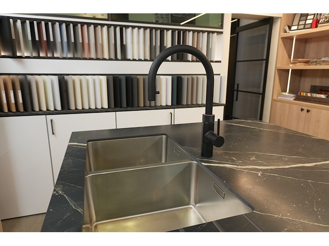 Showroomkeuken met keukeneiland, incl. miele/novy-toestellen - afbeelding 7 van  29