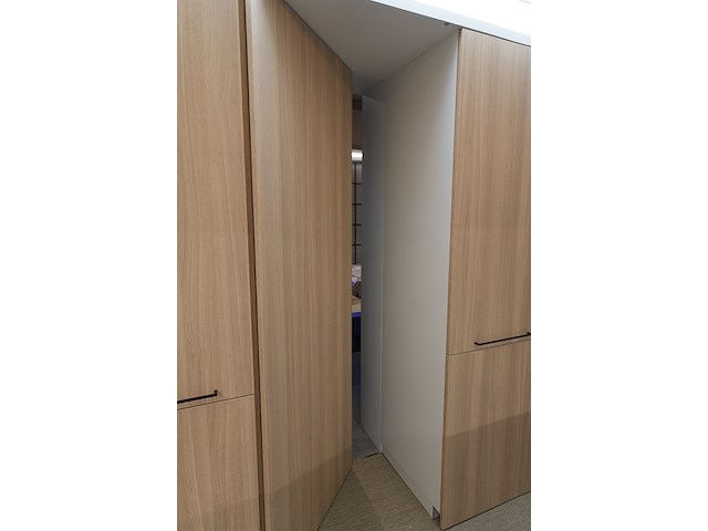 Showroomkeuken met keukeneiland, incl. miele/novy-toestellen - afbeelding 10 van  29