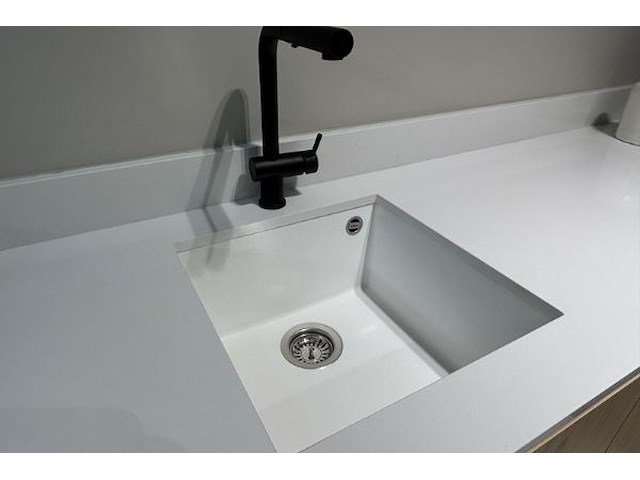 Showroomkeuken met toestellen - afbeelding 22 van  50