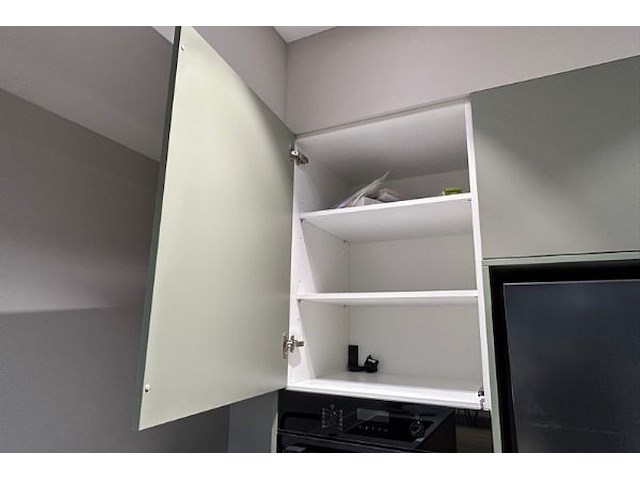 Showroomkeuken met toestellen - afbeelding 28 van  50