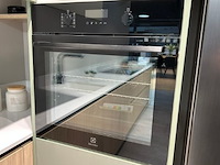 Showroomkeuken met toestellen - afbeelding 29 van  50