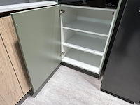 Showroomkeuken met toestellen - afbeelding 32 van  50