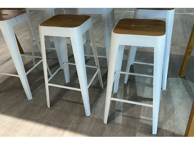 Showroomkeuken met toestellen - afbeelding 50 van  50