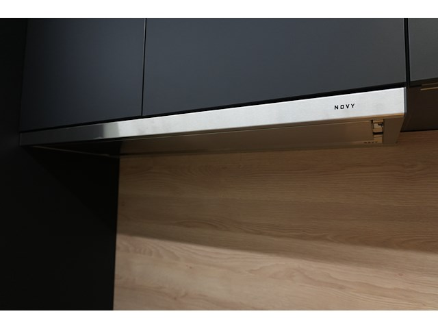 Showroomkeuken zwart, incl. miele-toestellen - afbeelding 2 van  19