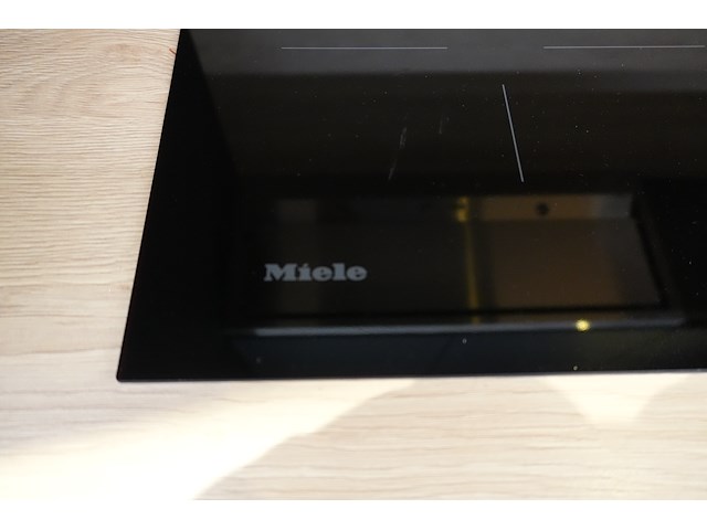Showroomkeuken zwart, incl. miele-toestellen - afbeelding 3 van  19