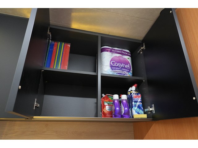 Showroomkeuken zwart, incl. miele-toestellen - afbeelding 10 van  19