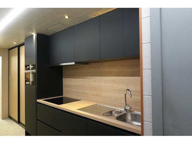 Showroomkeuken zwart, incl. miele-toestellen - afbeelding 12 van  19
