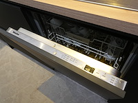 Showroomkeuken zwart, incl. miele-toestellen - afbeelding 14 van  19