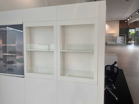 Showroomwand met televisie - afbeelding 3 van  4