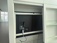 Showroomwand met televisie - afbeelding 6 van  7