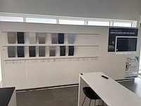 Showroomwand met touch display - afbeelding 1 van  7